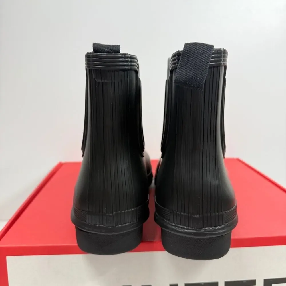 NIB• Women's Original Chelsea Boots Size: 9